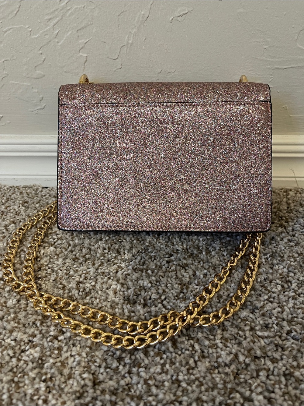 Sparkle Pink Crossbody with Gold Chain Strap - Picture 4 of 8